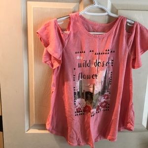 Youth pink T-shirt